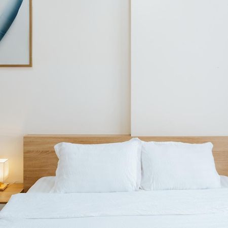 Sunrise City View Apartment , Near Lotte Mart Хошимин Екстериор снимка