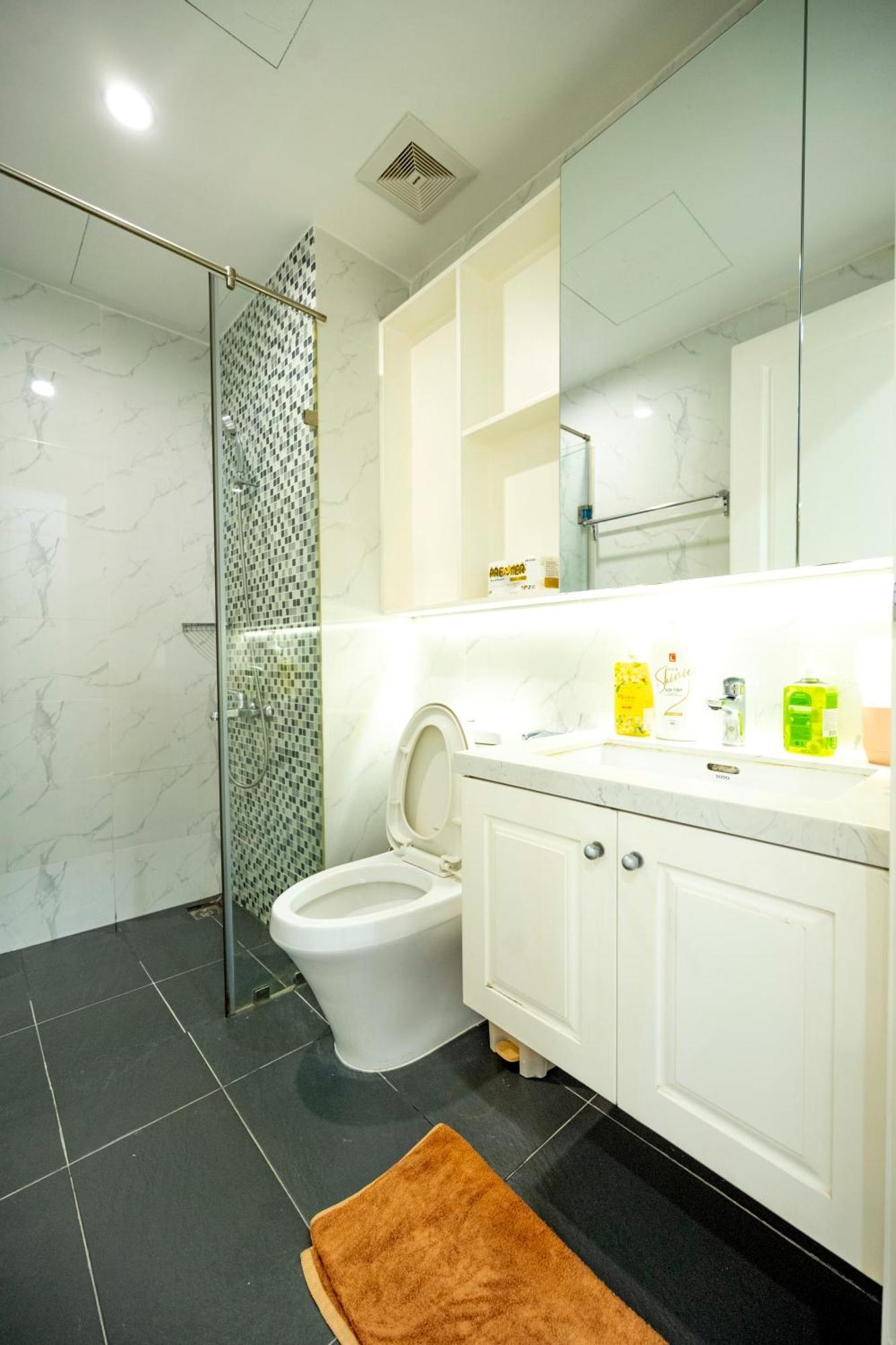 Sunrise City View Apartment , Near Lotte Mart Хошимин Екстериор снимка